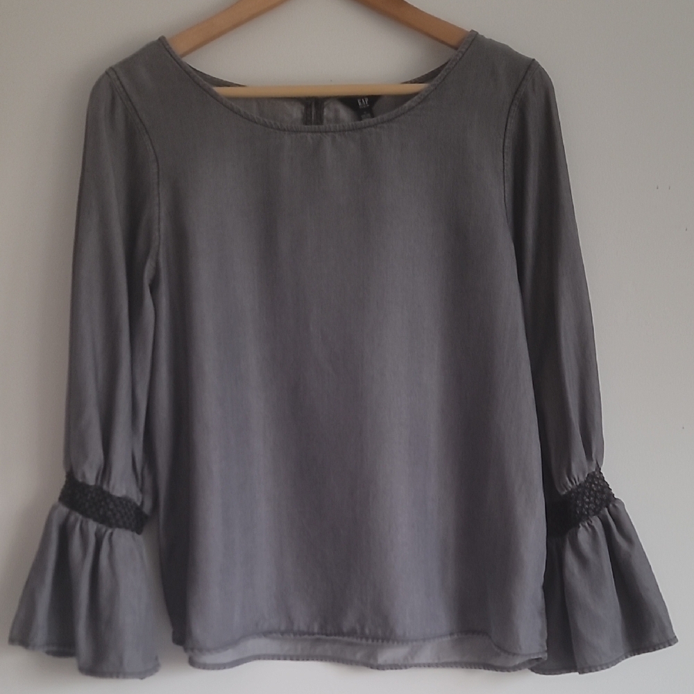GAP Denim Women's Gray Blouse with Flared Sleeves